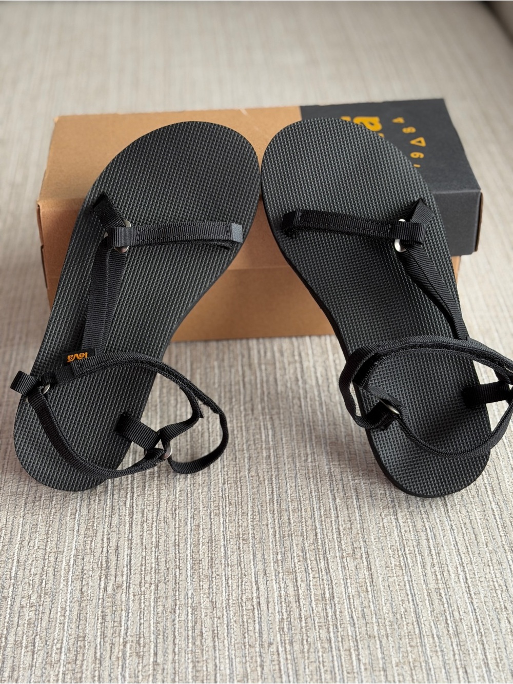Teva (1984) Women's Black Minimalist Strap Sandals, lightweight and comfy